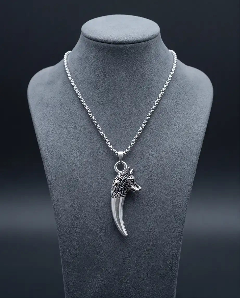 Silver Wolf Tooth Pendant Box Chain
