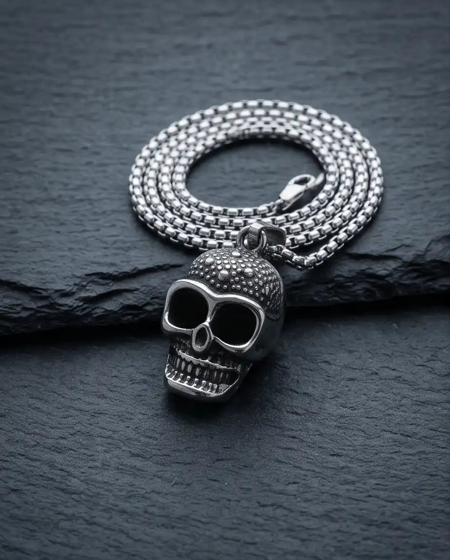 Gothic Textured Skull Pendant Box Chain